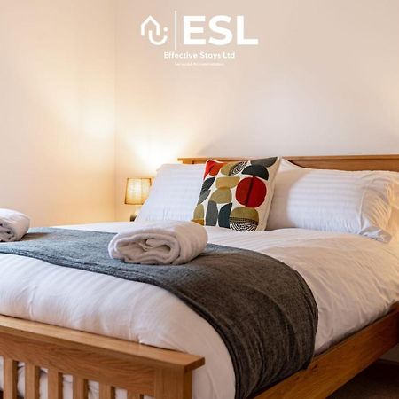 2 Bedroom Terrace Cottage, Parking, 5 Minutes Drive To Royal Shrewsbury Hospital Buitenkant foto